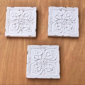 Square Medallion Distressed Heart Cross Wall Decor Frames set of 3